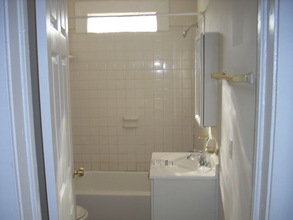 2nd image of 14 Screven Ave