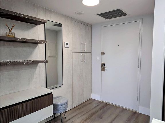 5th image of 500 Three Islands Blvd APT 808