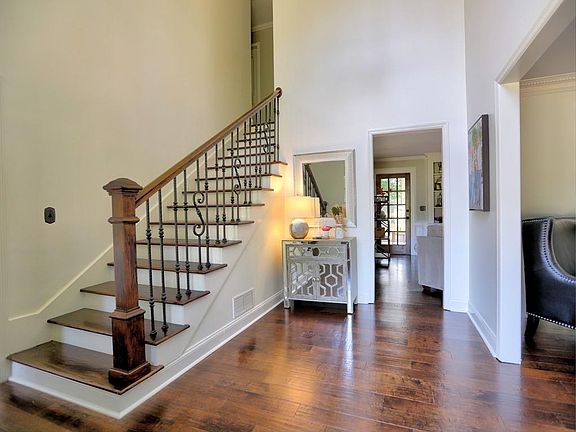 5th image of 1326 Nonie Way