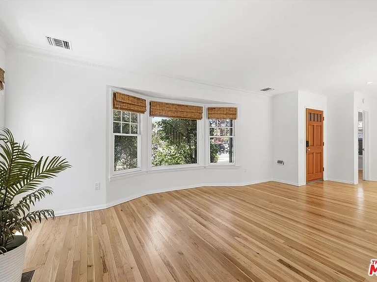 4164 Le Bourget Ave — Photo 6