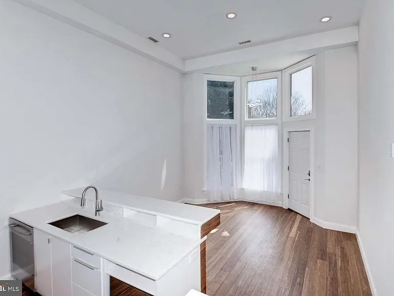 4600 Kenmore Dr NW #1 — Photo 3