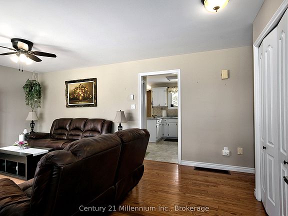 5th image of 67 East St E