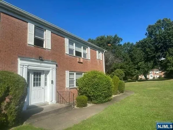 12 Rustic Cir APT C, Montvale, NJ 07645