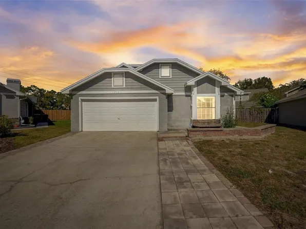 2218 Springrain Dr, Clearwater, FL 33763