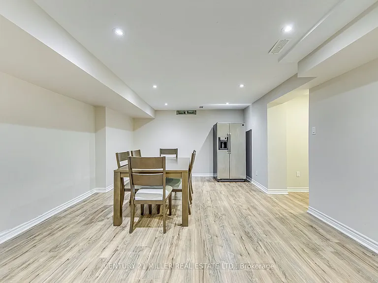 1351 Fieldcrest Ln #LOWER — Photo 9