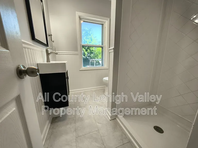 20 E Prospect St — Photo 6