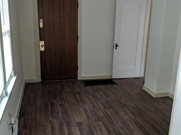 2nd image of 1303 E Brockton Ave Unit B