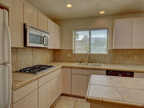 5th image of 2088 Plaza Thomas