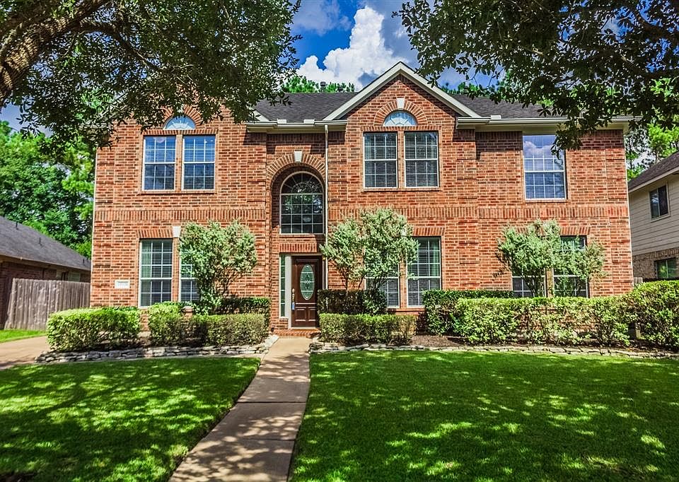1st image of 15138 Woodford Hollow Ln