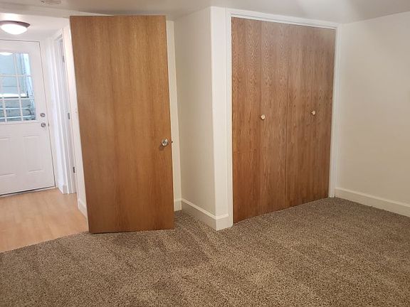 5th image of 1112 Custer Ave