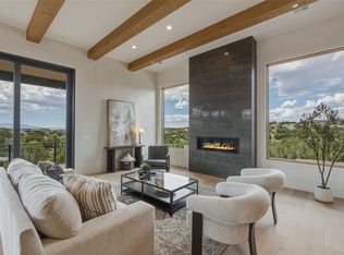 2 Vista Del Cielo, Santa Fe, NM 87506