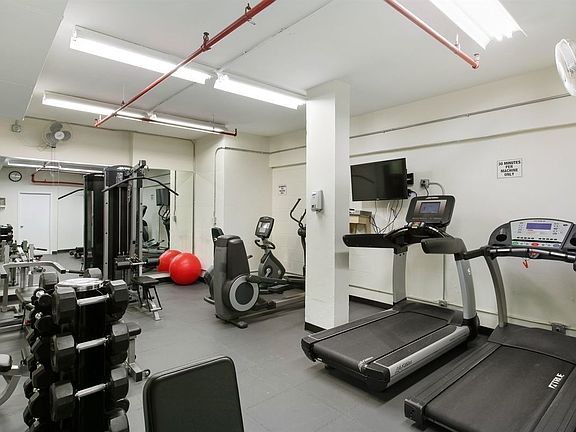 5th image of 100 W 93rd St APT 6K