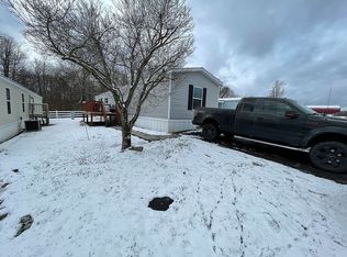 22 Fairfield Mnr, Morgantown, WV 26505