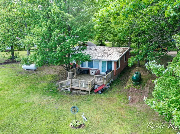5430 Birch Haven Dr, Mecosta, MI 49332