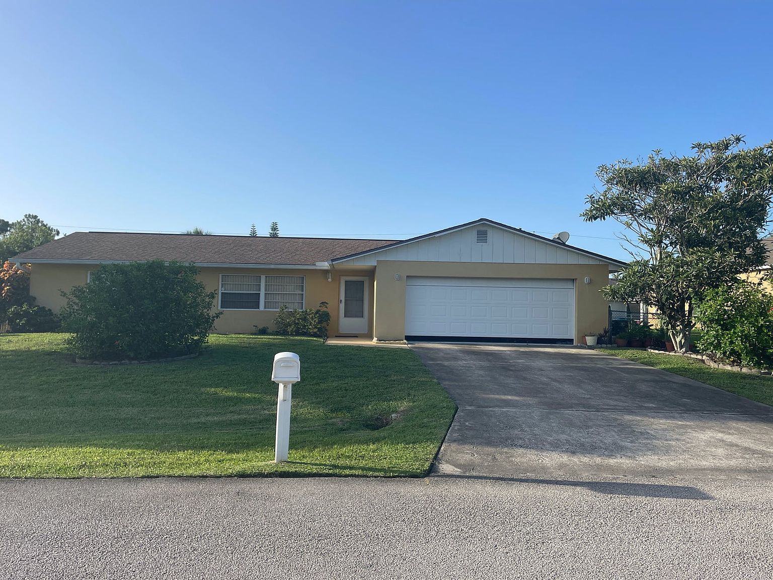 1733 Sayabec St NW, Palm Bay, FL 32907 Zillow