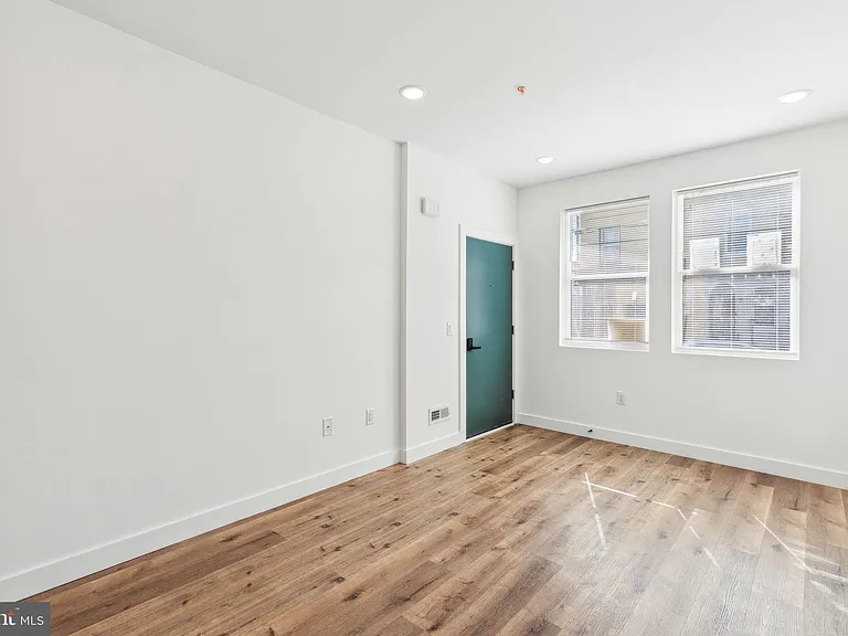 415 W York St #1 — Photo 5