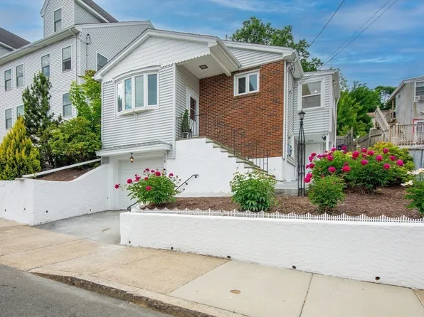 119 Dartmouth St, Everett, MA 02149