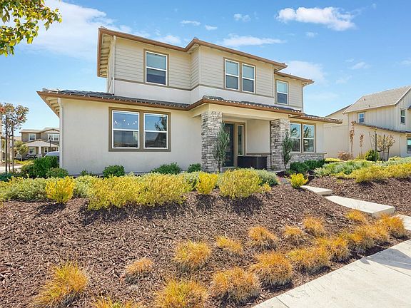 2nd image of 2404 Lake Club Drive