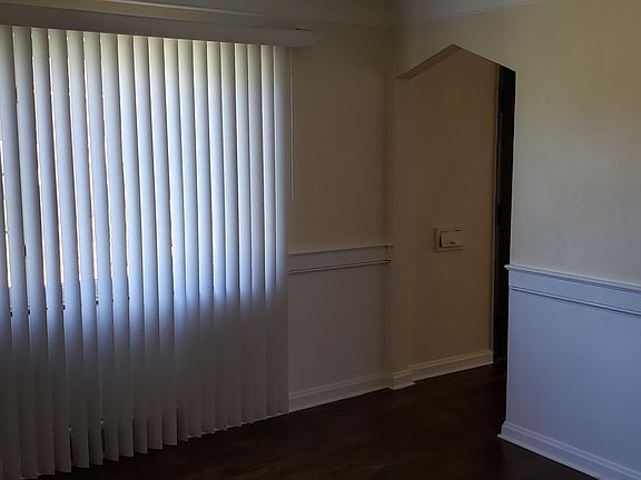 4th image of 4311 Saint Martins Pl