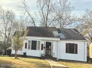 1215 Lawnview Pl, Jackson, MS 39203
