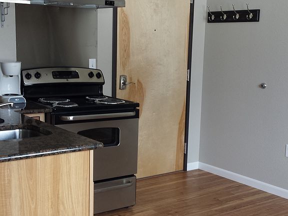 2nd image of 3535 Shanly St APT C