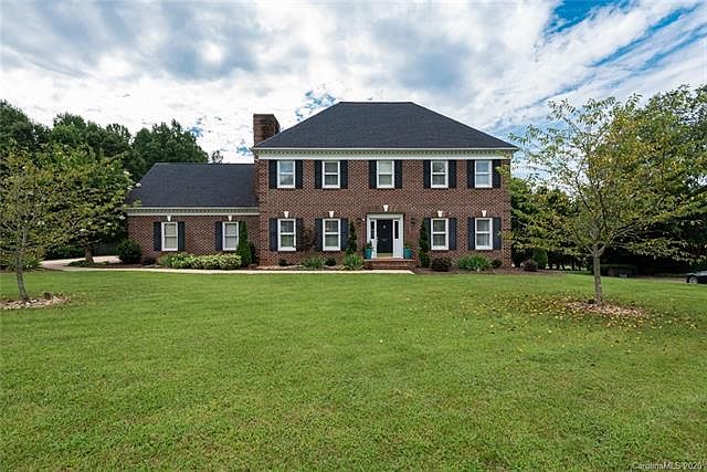 1st image of 3551 Savannah Ln