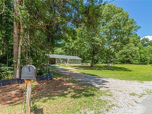 2nd image of 2888 Whitney Rd
