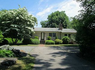 4 Mizzen Ave, Jamestown, RI 02835