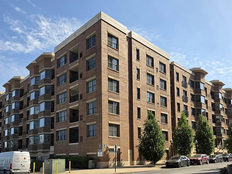 20 Avenue At Port Imperial #236 — Photo 1