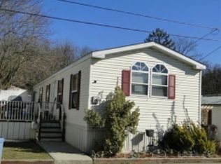 9 4th St, Wayne, NJ 07470