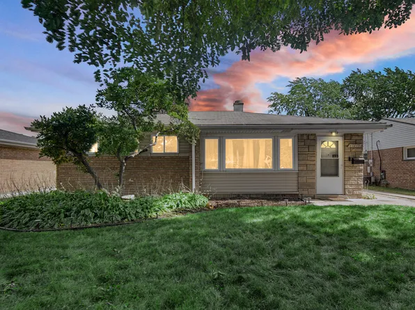 17233 Walter St, Lansing, IL 60438