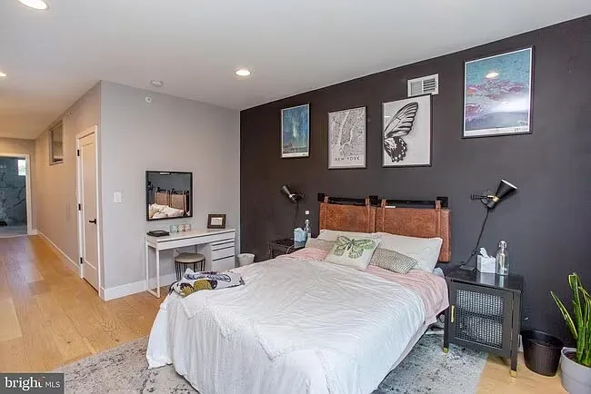 1815 Ingersoll St — Photo 16
