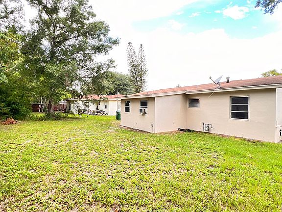 5th image of 1655 Brady Dr
