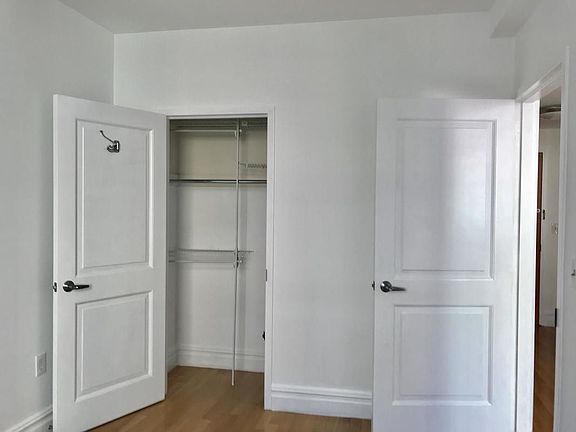 4th image of 158 Hester St APT 2C