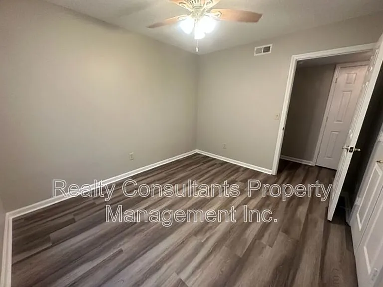 800C Folly Ct — Photo 7