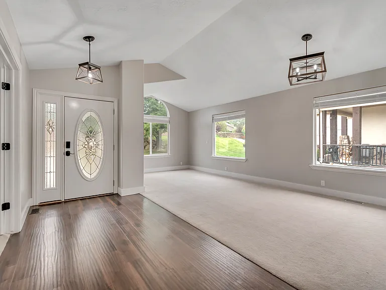 2154 E Wasatch Blvd — Photo 9