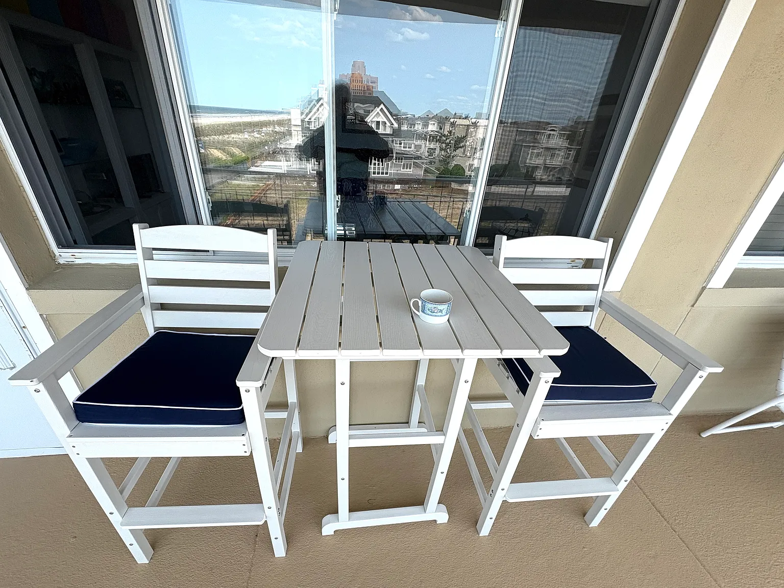 6100 Boardwalk — Photo 3