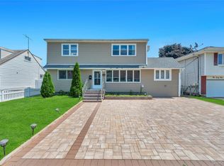 165 Wilfred Boulevard, Hicksville, NY 11801