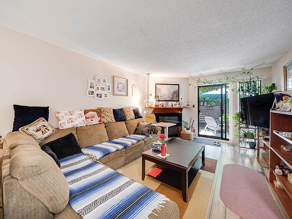 4th image of 14828 Holly Park Ln
