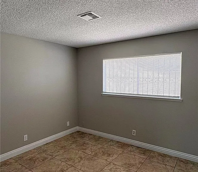3564 Redwood St — Photo 15