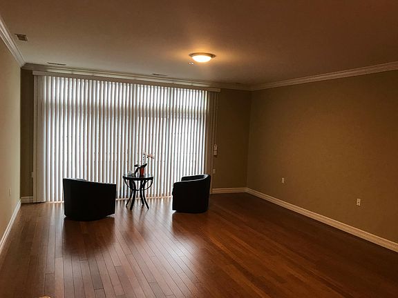 2nd image of 3247 Biddle Ave APT 1