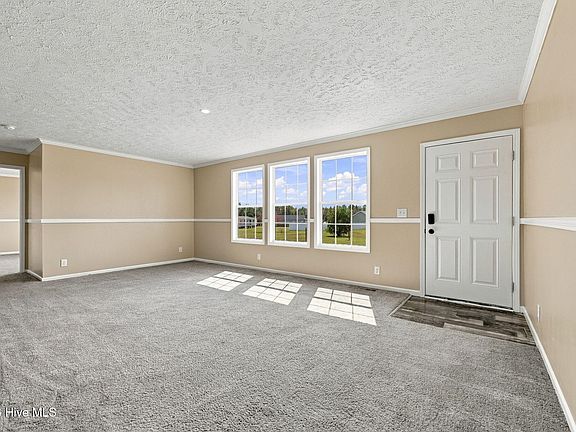 5th image of 2203 Mohawk Court