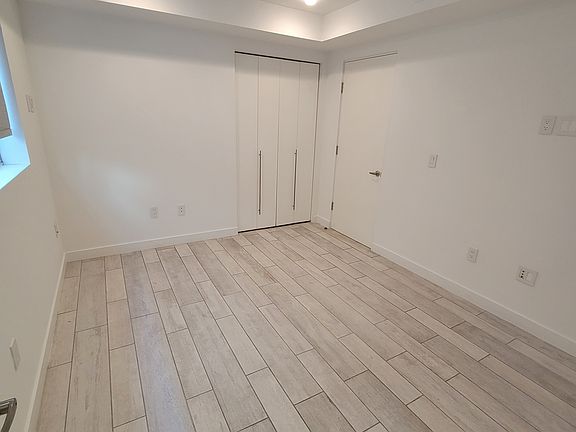 5th image of 947 4th St #1