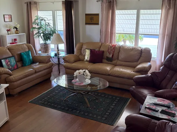 4063 68th St N #814, West Palm Beach, FL 33404