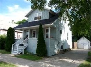 413 W 6th Ave, Oshkosh, WI 54902