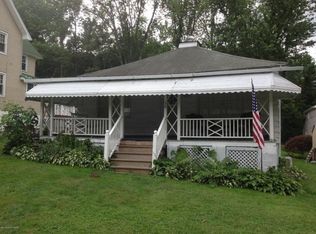 1st St, Harveys Lake, PA 18618