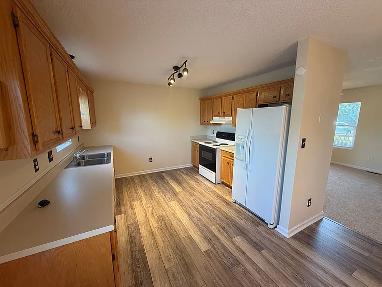 2188 Samanthas Wells Rd — Photo 8
