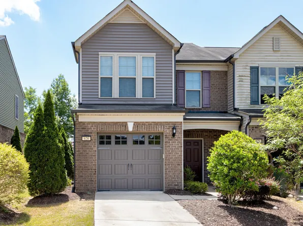 628 Denhoff Dr, Cary, NC 27519