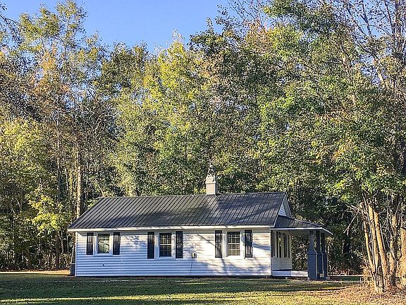 3rd image of 1144 S Salemburg Hwy