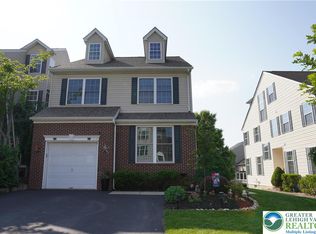 5199 Spring Ridge Dr, Macungie, PA 18062